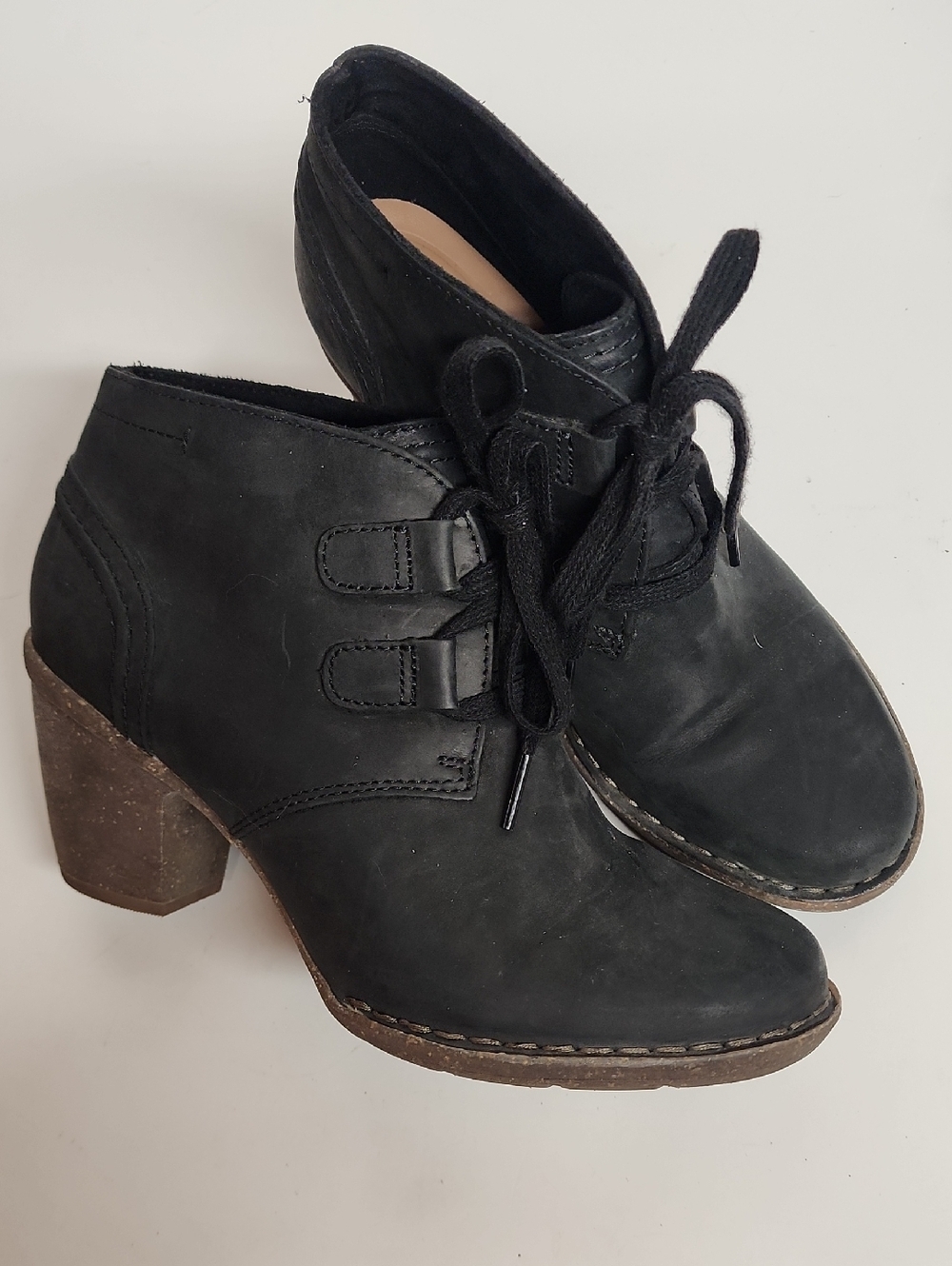 Clarks Unstructured Black Lace-Up Nubuck Ankle Booties with Block Heel Size 8.5